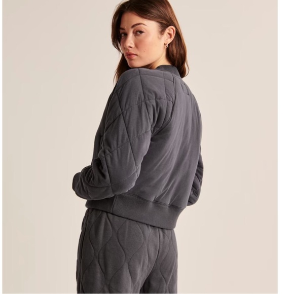 Abercrombie & Fitch Bomber Jacket - Picture 4 of 6